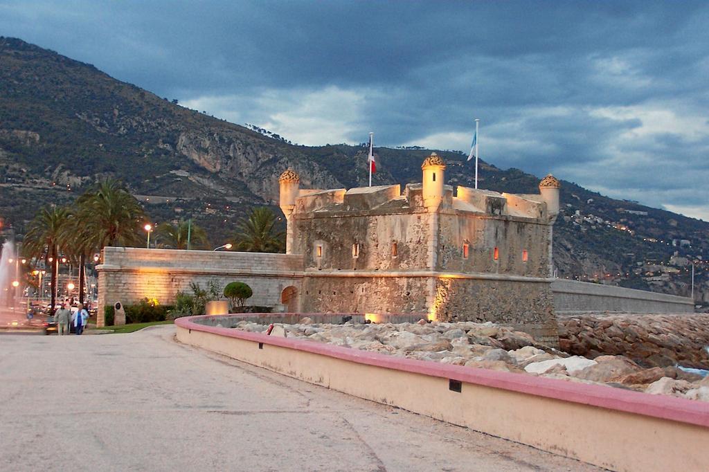 Paris Rome Hotel Menton Exterior foto